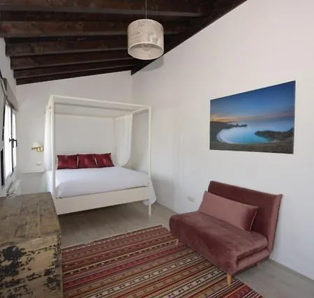 El Tinganon Villa Llanes